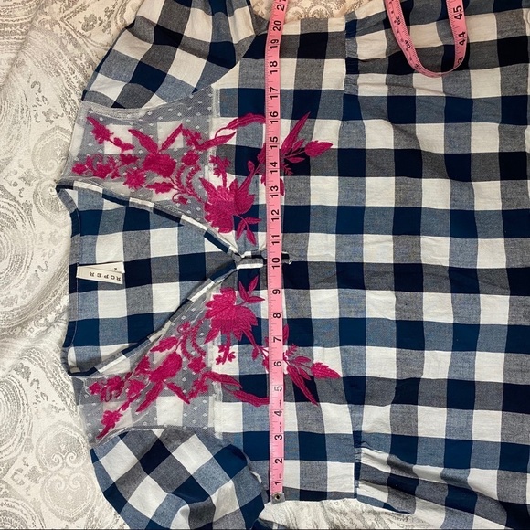 Roper Blue and white with Pink floral top ~M - Picture 7 of 8